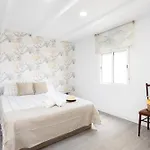 Serendipity Fm - Adults Only Homestay *